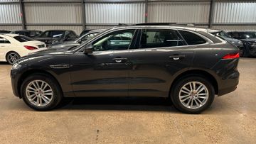 Jaguar F-Pace - 7