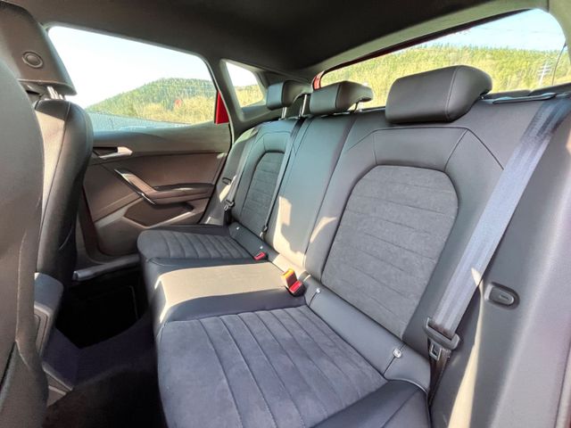 Arona Xperience 1.0 TSI DSG SHZ ACC PDC XL Paket