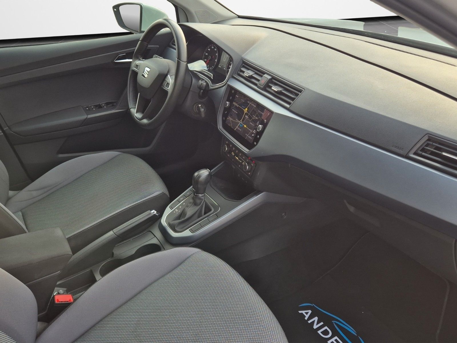 Fahrzeugabbildung SEAT ARONA STYLE DSG LED GRA APP ALU ALLWETT