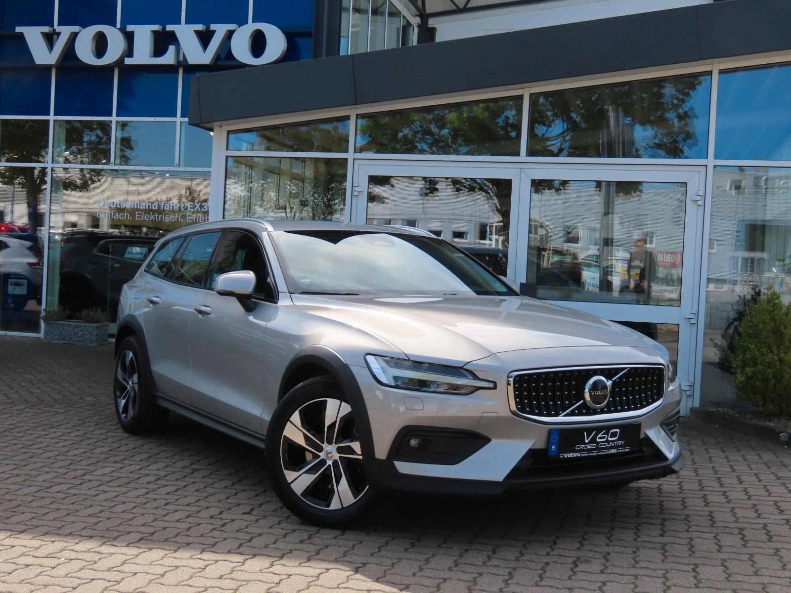 Volvo V60 Cross Country Basis AWD