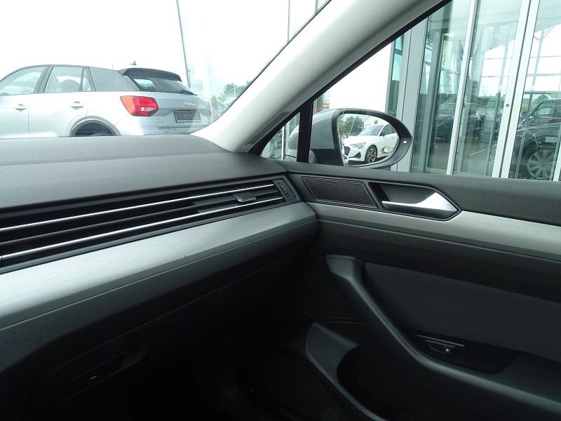 Volkswagen Passat 1.5 TSI Conceptline / Navi, миниатюра 12