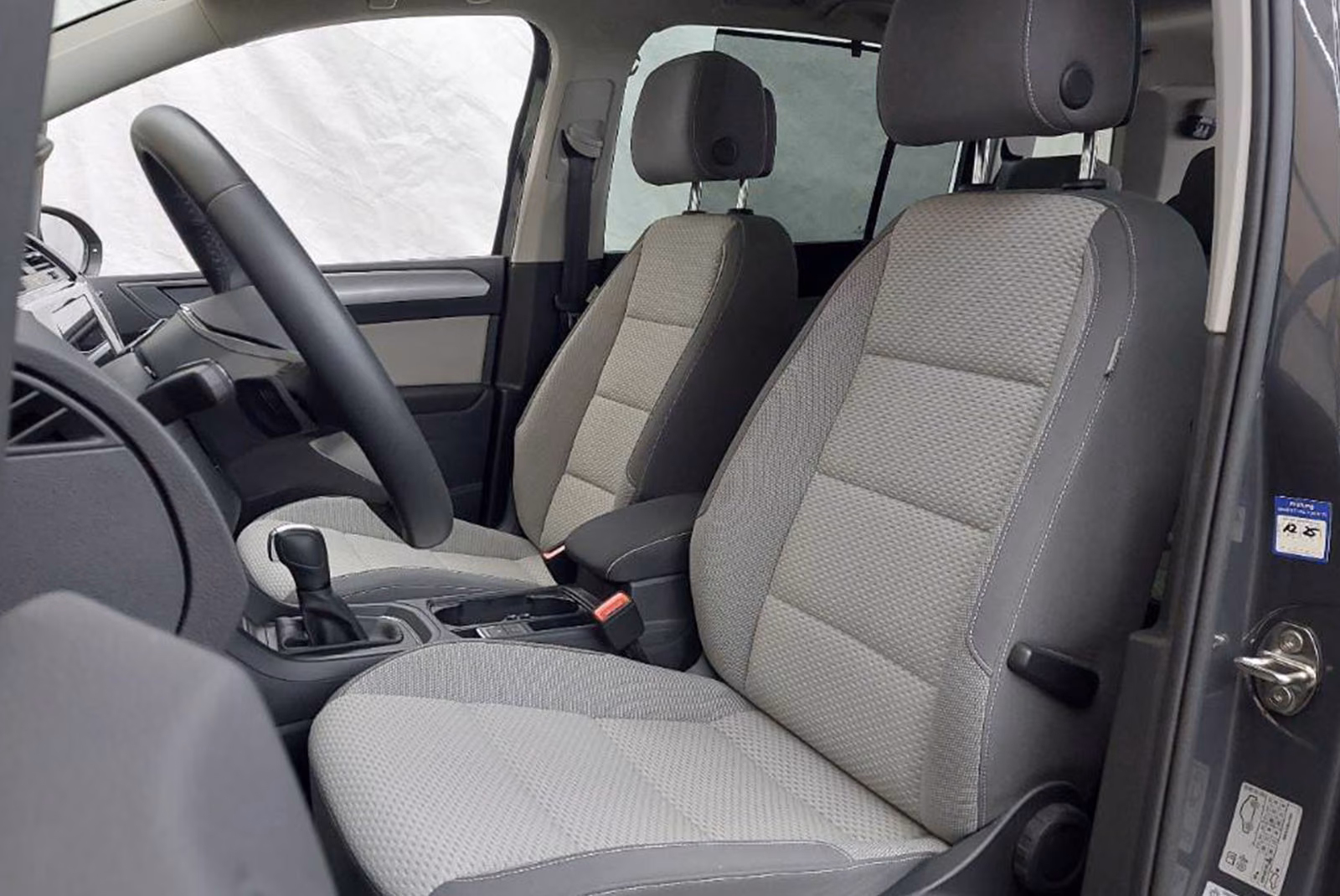Volkswagen Touran 1,5 IQ.LIGHT+Kamera+Panorama+7-Sitzer+AHK, миниатюра 10
