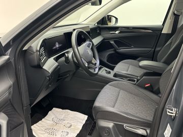 Volkswagen Tiguan - 9