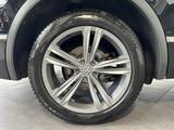 Volkswagen Tiguan Allspace 2.0 TDI DSG R-Line NAV+LED+PANO - gebrauchte VW Tiguan Allspace aus dem Jahr 2020