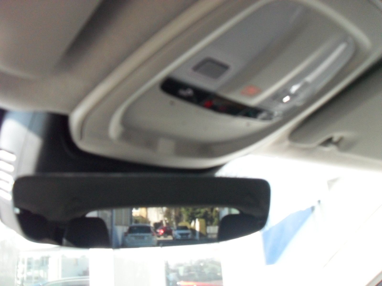 Fahrzeugabbildung Volvo XC 40 B3 Plus Dark | Standheizung | 360°