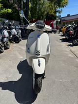 Vespa Primavera 50 LED USB LM nur 1433 KM - Offers