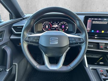 Seat Leon 1.5 eTSI FR AHK+Kam.+KeyLess+LED+Navi+Pano