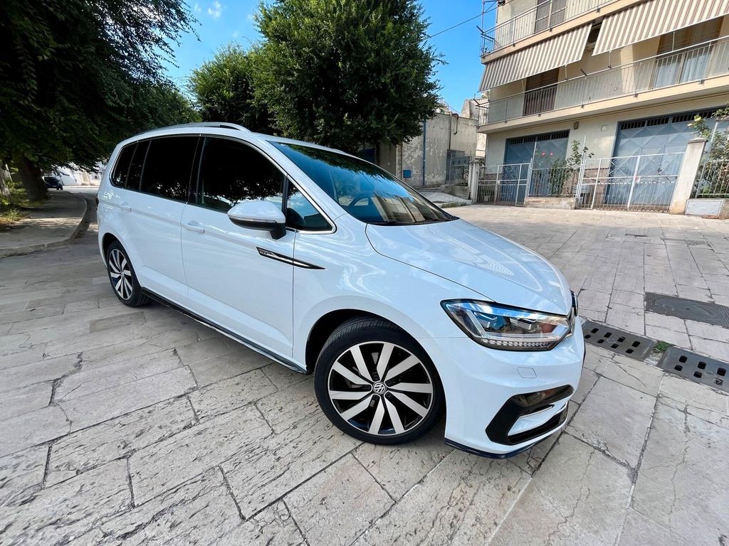 Image of Volkswagen Touran