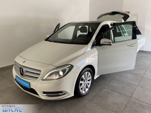 B -Klasse 1.6 B 180 NAVI KLIMA LM FELGEN PANO