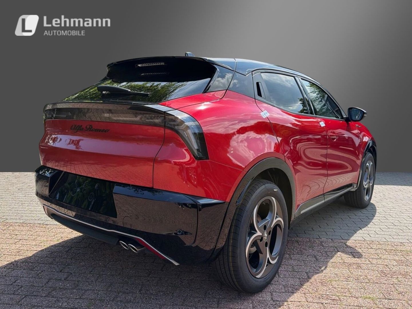 Fahrzeugabbildung Alfa Romeo Junior Ibrida Sport Speciale 1,2 VGT 107kW MY26