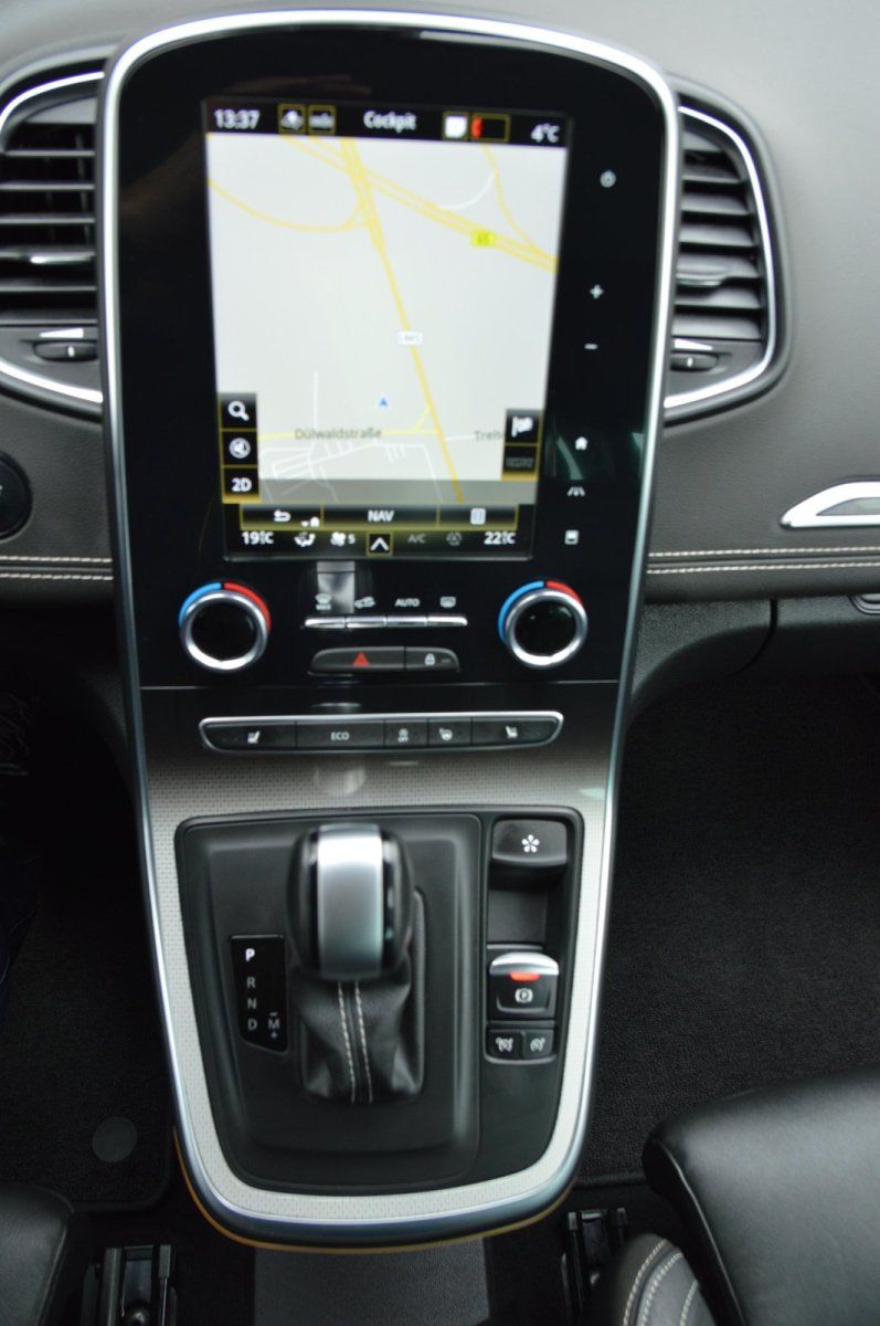 Fahrzeugabbildung Renault Scenic IV   Grand Executive Leder AHK Bose Autom