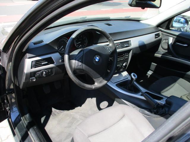 BMW 320 2006 — photo 6
