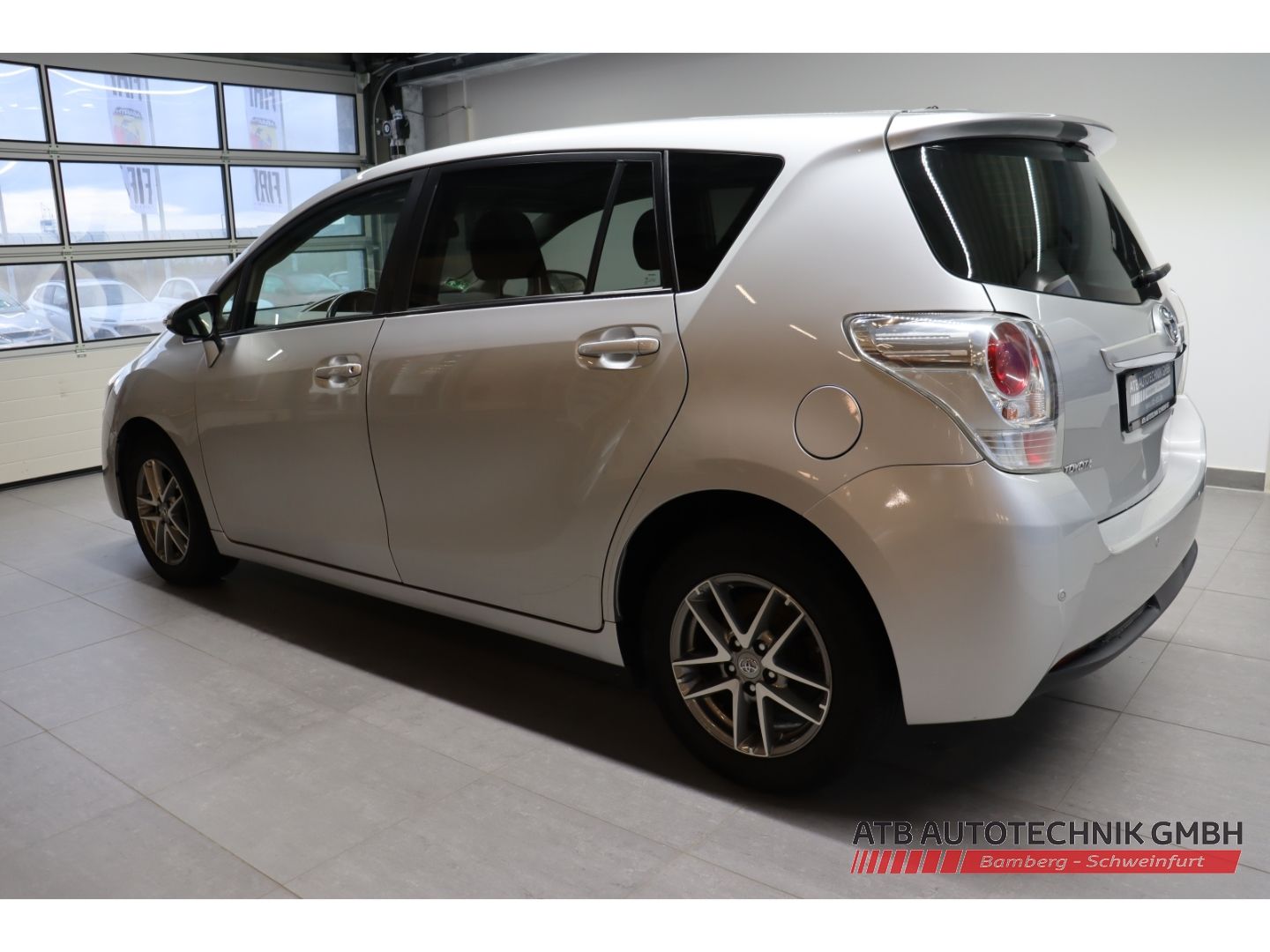 Fahrzeugabbildung Toyota Verso 1.8l Multidrive S Skyview Edition 5-Sitzer