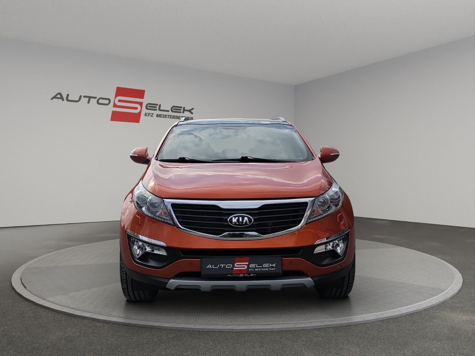 Fahrzeugabbildung Kia Sportage  ALLRAD 4X4 AUTOMAT/PANORAMA/NAVI/XENON