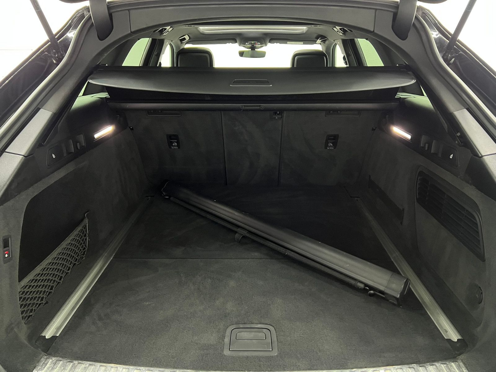 Fahrzeugabbildung Audi A6 Avant 50 TDI Quattro S-LINE/HDMATRIX/AHK/AMBI
