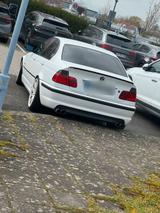 BMW e46 328I Schalter - BMW 328 aus 2000