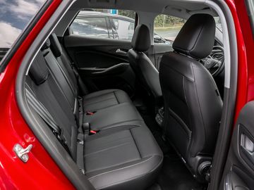 Opel Grandland 1.2 Business Innovation Winter-Paket