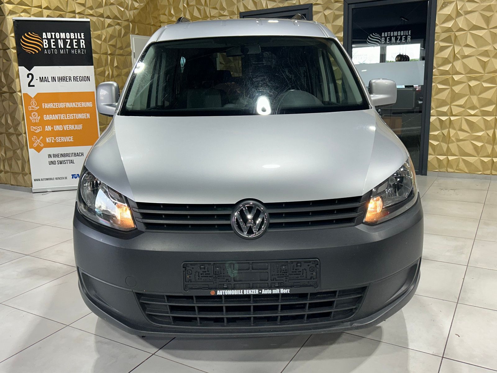 Fahrzeugabbildung Volkswagen Caddy Kasten/Kombi Maxi Trendline/7-SITZ/NAVI/KL