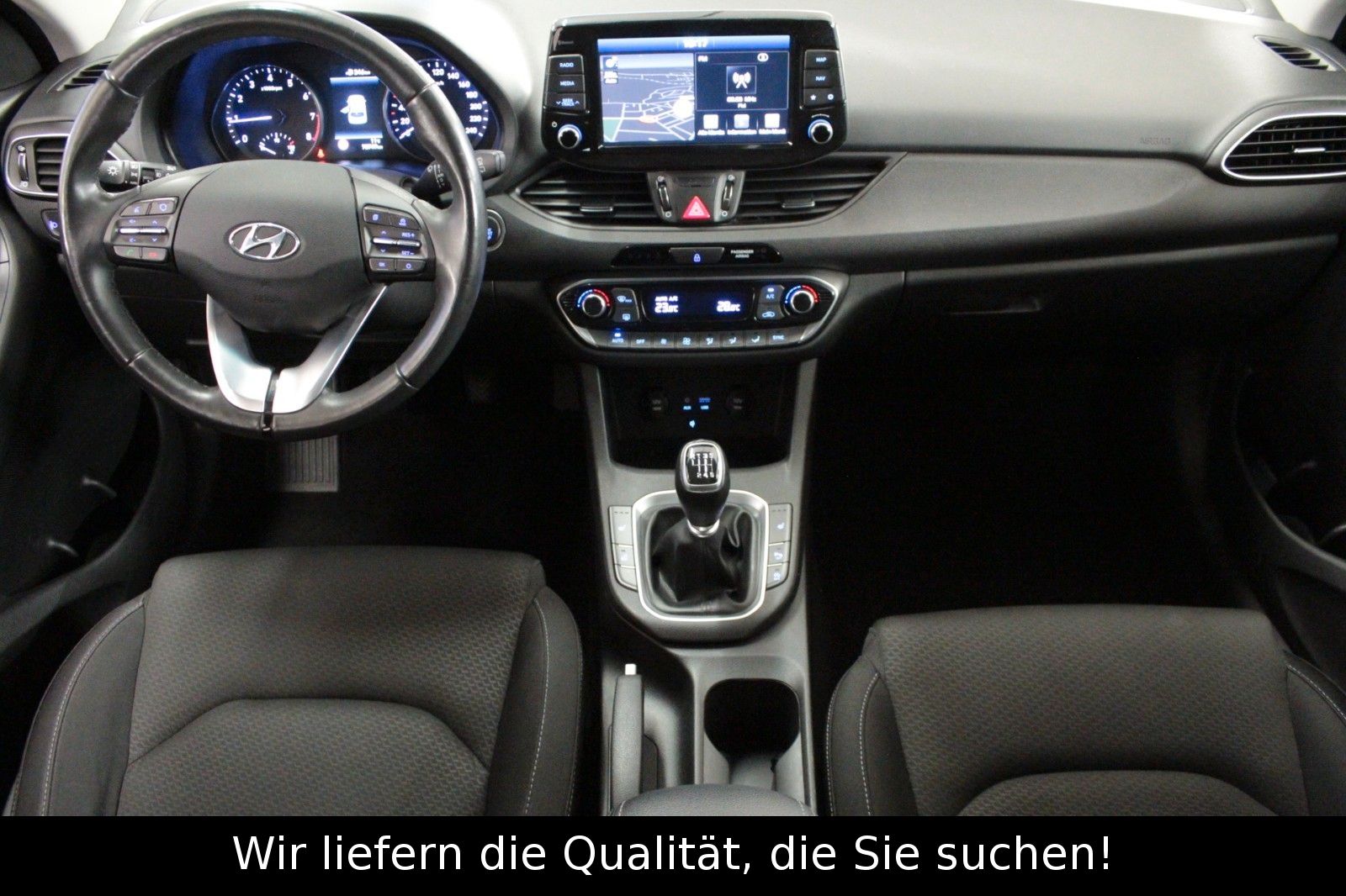 Fahrzeugabbildung Hyundai i30 1.4 T-GDI Premium*Winterpaket*