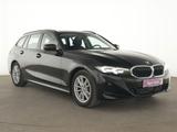 BMW 318i Touring LED|Kamera|HuD|Park-Assist|SHZ|Temp - BMW 318 in Düsseldorf