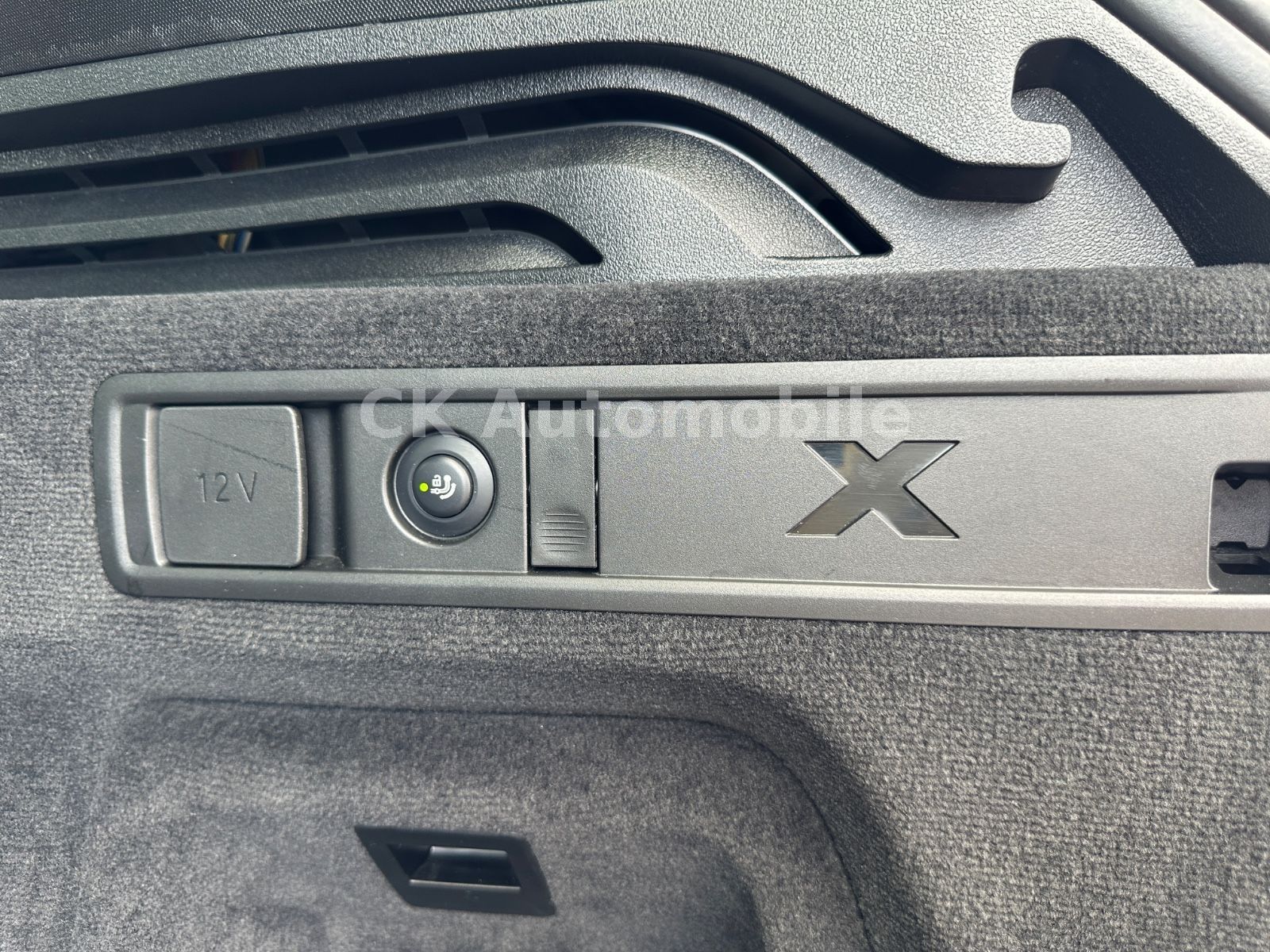 Fahrzeugabbildung BMW X5 xDrive45e M-Sport/Laser/Pano/Head-Up/360°/AHK