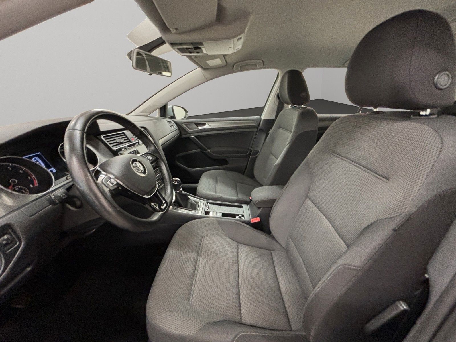 Fahrzeugabbildung Volkswagen Golf VII Lim. Comfortline 1.4 TSI BMT