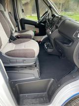 Knaus Sky Traveller 600 DKG 177PS Solar TV Rollerbühne - Knaus Traveller