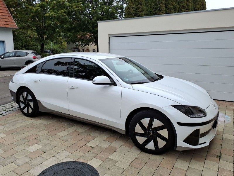 Hyundai Ioniq 6 HUD*ACC*Matrix*Wärmepumpe*ST-Heizung*Nav