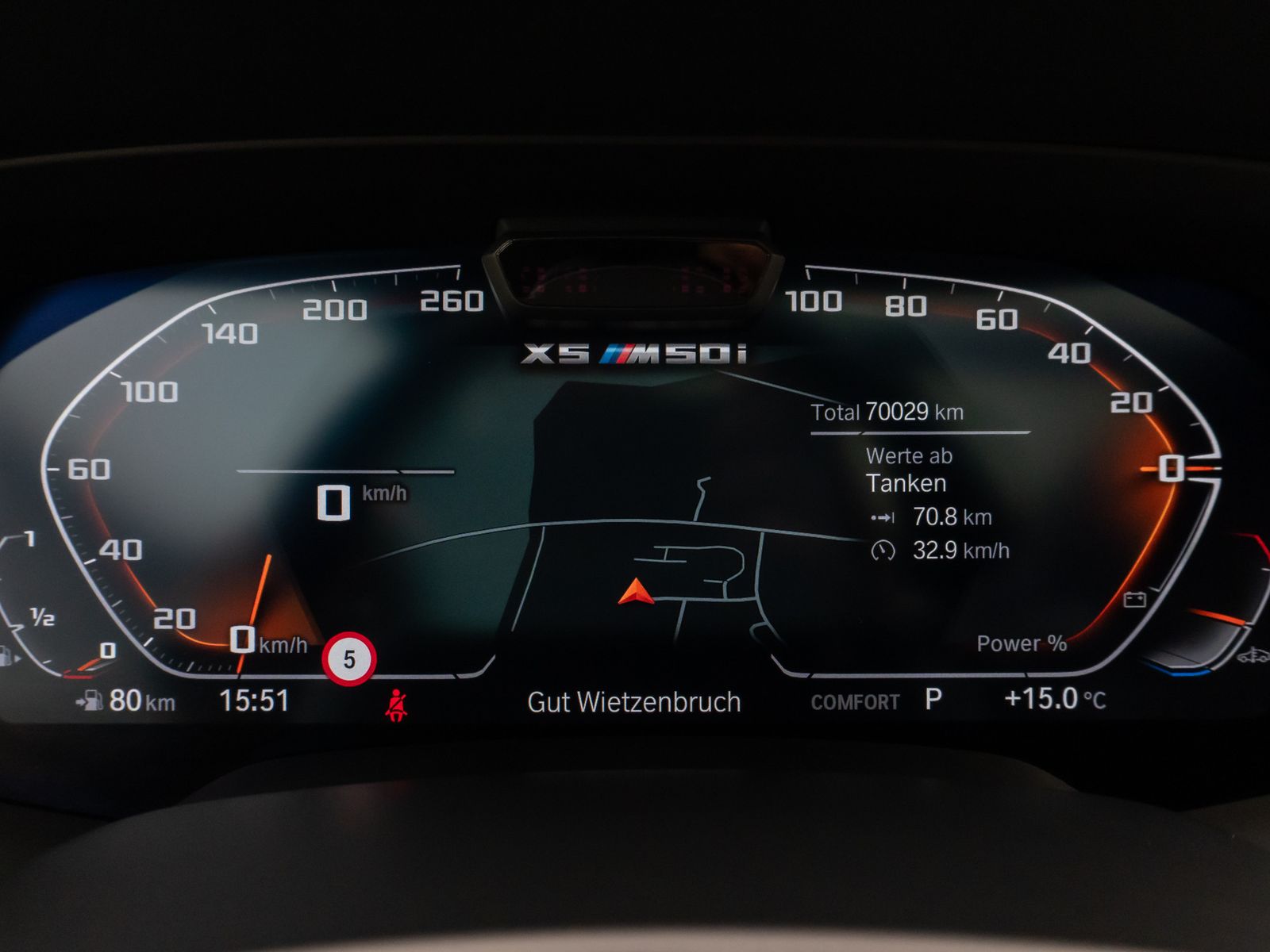 Fahrzeugabbildung BMW X5 M50i 360°Laser SkyLounge HUD B&W SoftCL AHK
