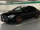 Mercedes-Benz CLA 250 DCT OrangeArt Edition OrangeArt Edition - gebrauchte Mercedes-Benz CLA 250 aus dem Jahr 2015
