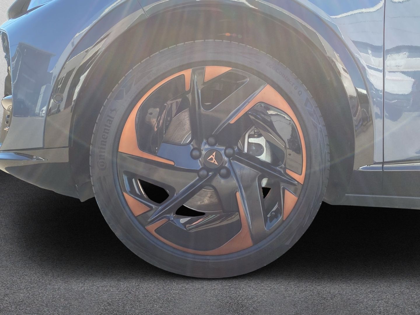 Fahrzeugabbildung CUPRA Tavascan 210 kW Endurance HUD AD El. Panodach Na