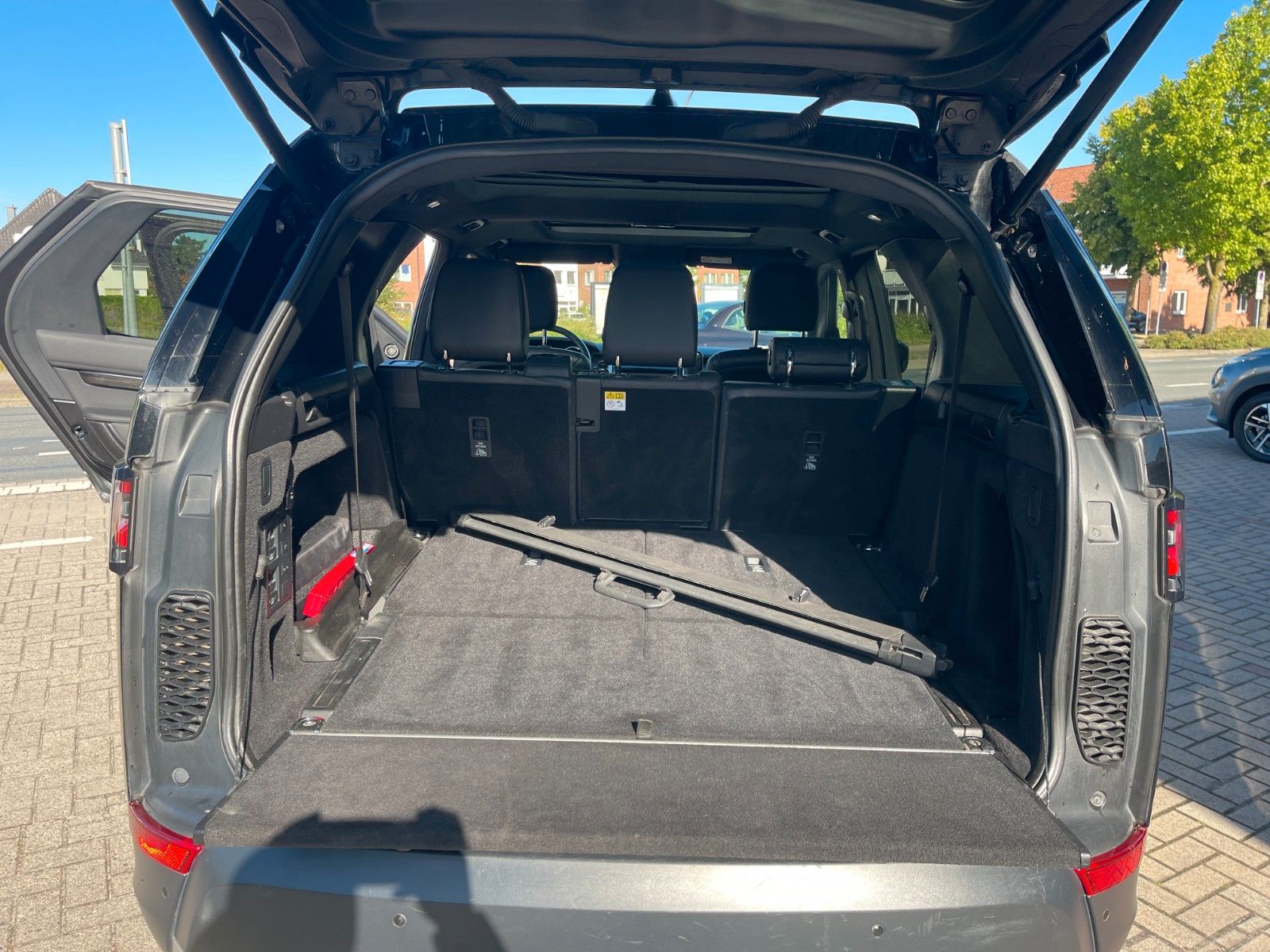 Fahrzeugabbildung Land Rover Discovery 5 HSE TD6