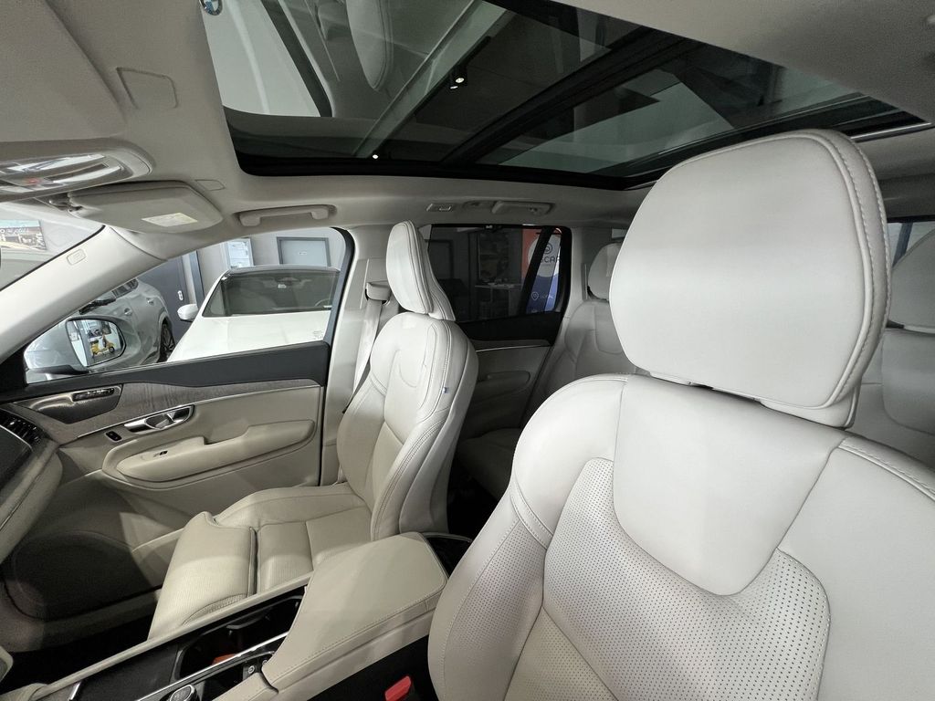 Volvo XC90 T8 Plus Bright Recharge AWD Sitzklima Pano