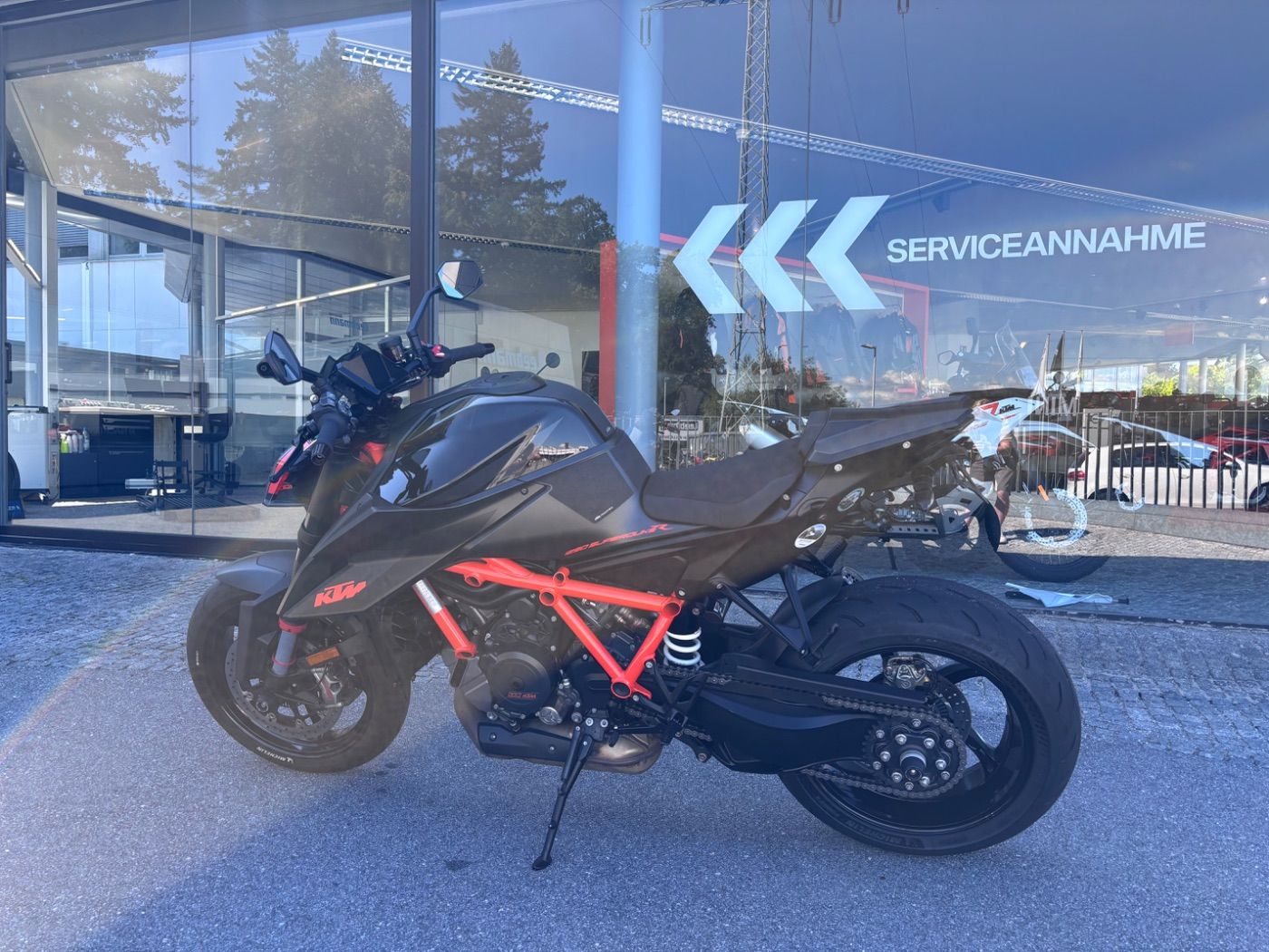 Fahrzeugabbildung KTM 1290 Super Duke R, Remus, Kurzer KZH, TechPack,