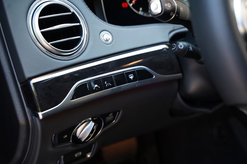 Mercedes-Benz S 600