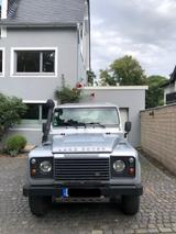 Land Rover Defender 110 TD4 Station Wagon E E - Land Rover Defender in Bonn