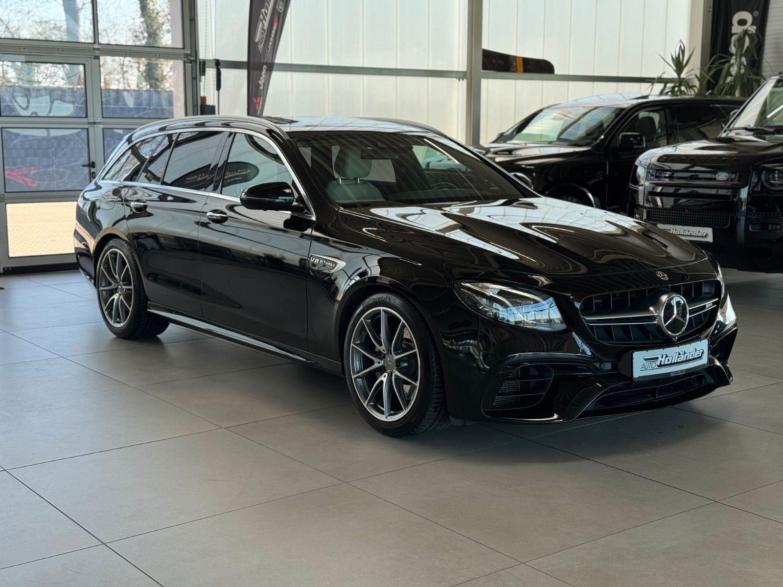 Fahrzeugabbildung Mercedes-Benz E 63 AMG T-Modell 4Matic Burmester VOLL