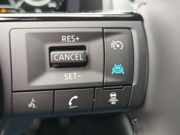 Nissan Qashqai 1.3 DIG-T N-Connecta °Navi°RFK°SHZ°BF°