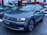 Volkswagen TiguanR-LINEHighline4Motion*PANO*360GKAM*VCC*ACC - VW Gebrauchtwagen