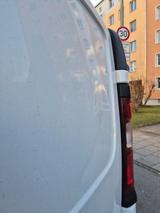 Opel Vivaro - Opel Vivaro aus 2016 mit Diesel-Antrieb: Kleinbus