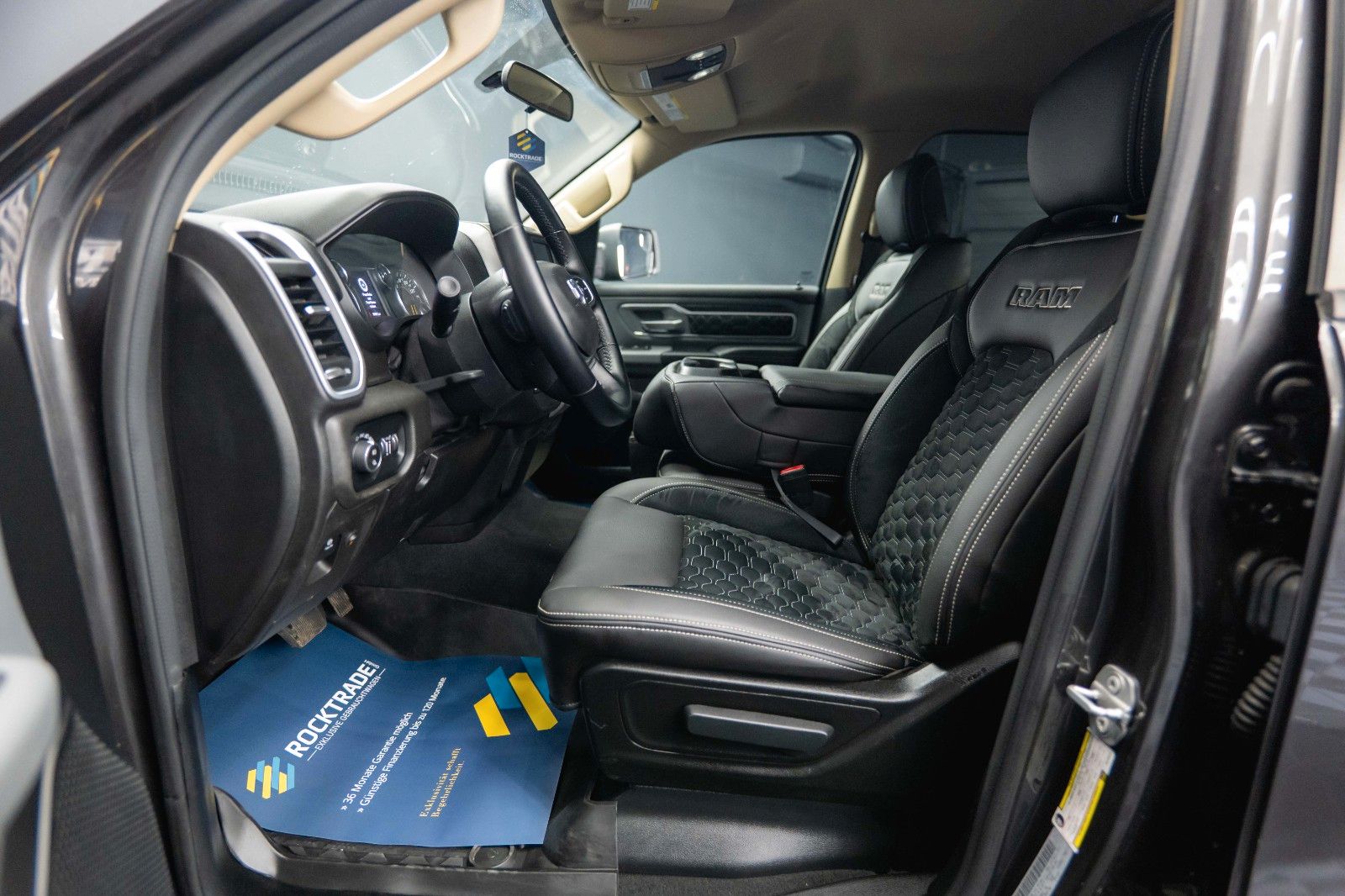 Fahrzeugabbildung Dodge RAM 5.7 V8 HEMI 4x4 OFFROAD LONGBED Limited LED