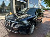 Volkswagen Touareg 3.0 V6 TDI R-Line Elegance ACC LED AHK - Volkswagen Touareg: Elegance