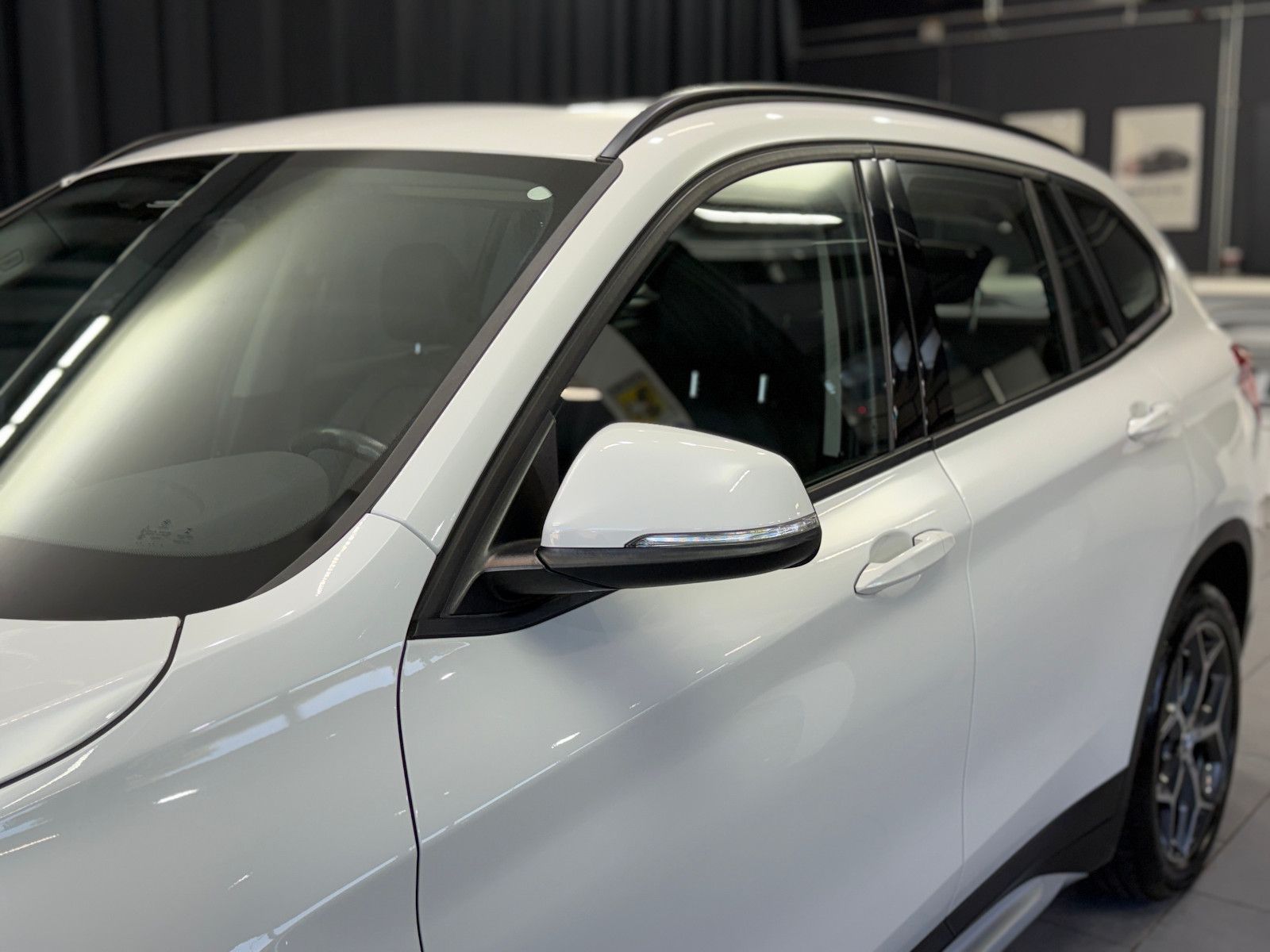 Fahrzeugabbildung BMW X1 xDrive 20 d xLine|AHK|PANO|PDC|NAVI|AUTOMATIK