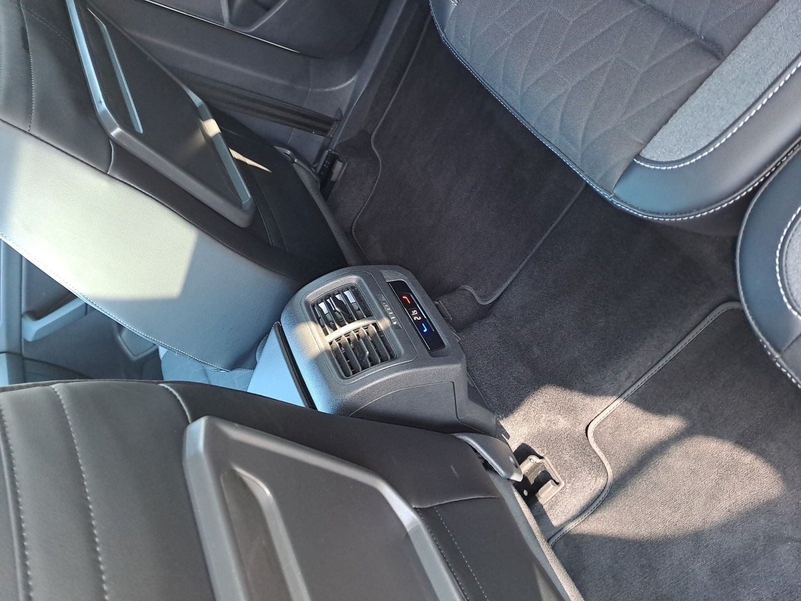 Volkswagen Touran - Bild 13