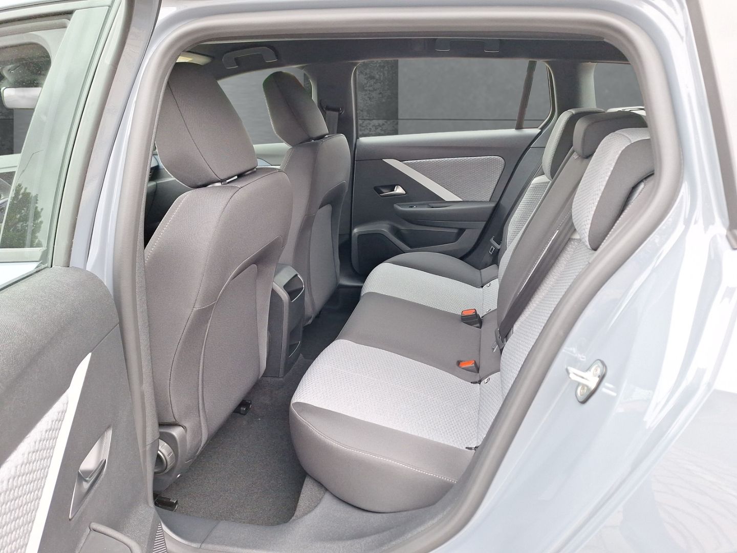 Opel Astra - Bild 9