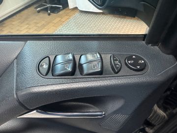 Fahrzeugverkauf 11 Mercedes-Benz Viano 3.0 CDI Trend Edition extralang