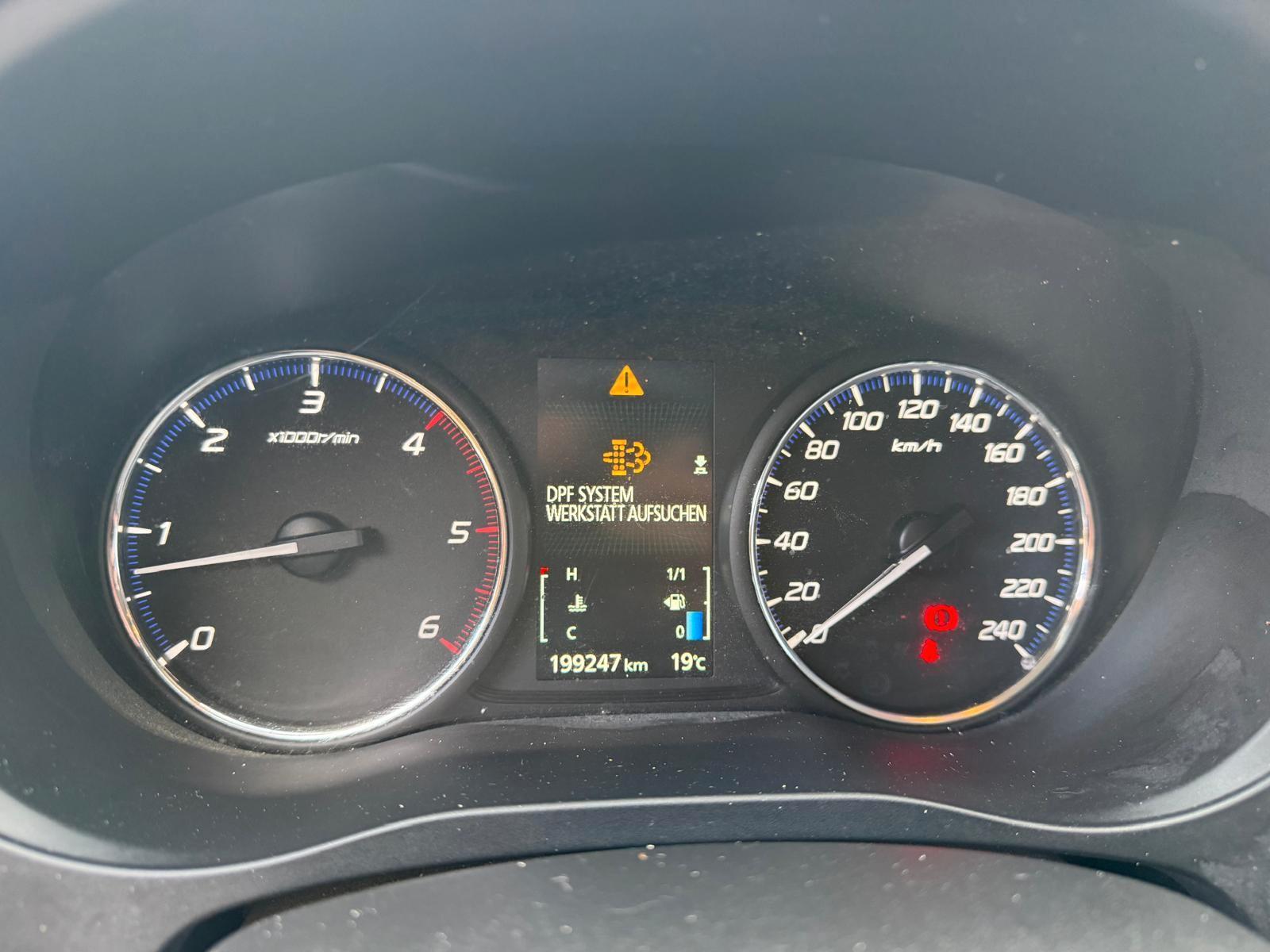 Mitsubishi Outlander ClearTec Invite 2WD 7-SITZER/LEDER