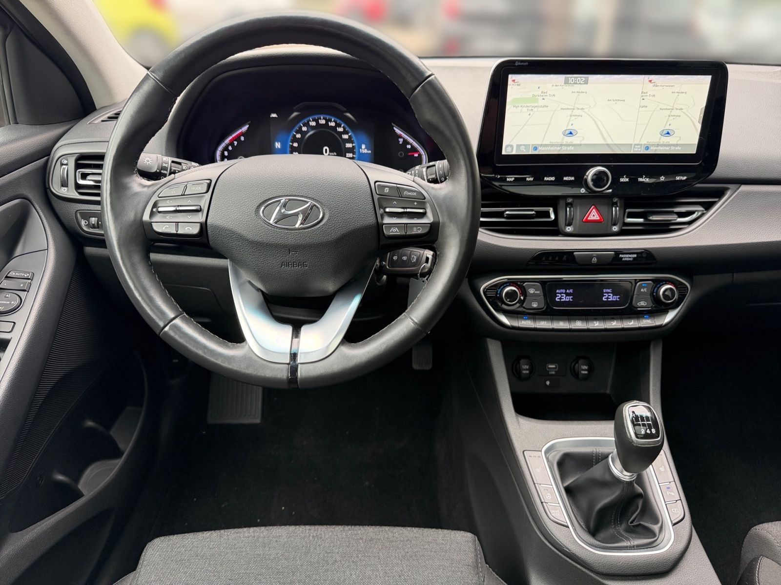 Fahrzeugabbildung Hyundai i30 1.5 T-GDI Intro Edition Navi LED Mild-Hybrid