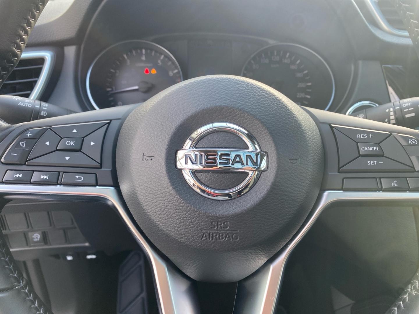 Nissan Qashqai 1.3 DIG-T N-Connecta *Pano*360°*SHZ*Navi, миниатюра 10