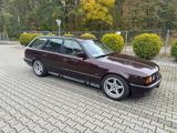 BMW 520i Touring Racing Dynamics K25.4 - BMW 520 Oldtimer mit Benzin-Antrieb